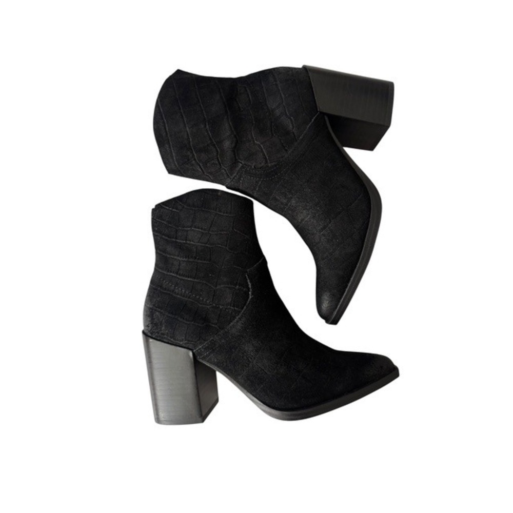 Steve Madden Womens Black Croc Embossed Suede Pointed Toe Block Heel Ankle Boots